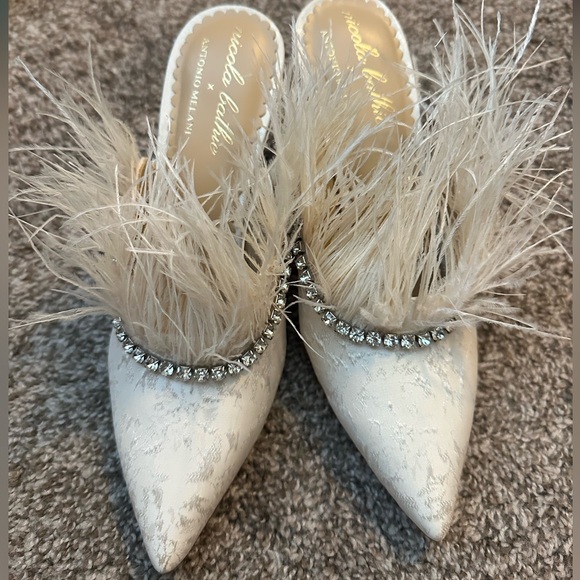 NWOT Nicola Bathie x Antonio Melani wedding shoes - Picture 1 of 10